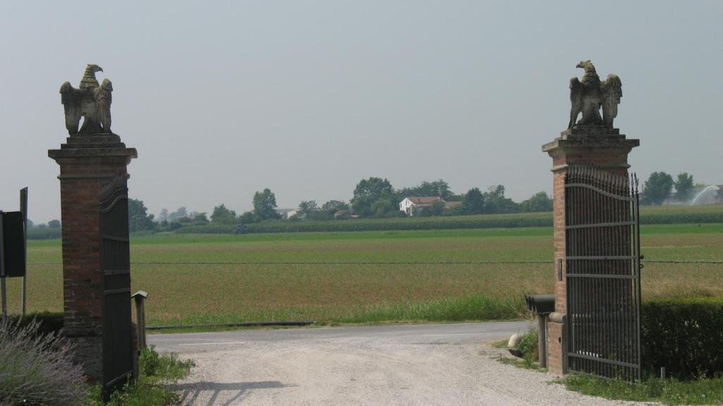 Agriturismo Corte Virgiliana Virgilio Værelse billede